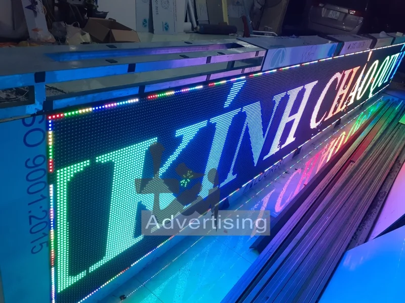 Bảng đèn led chạy chữ 02
